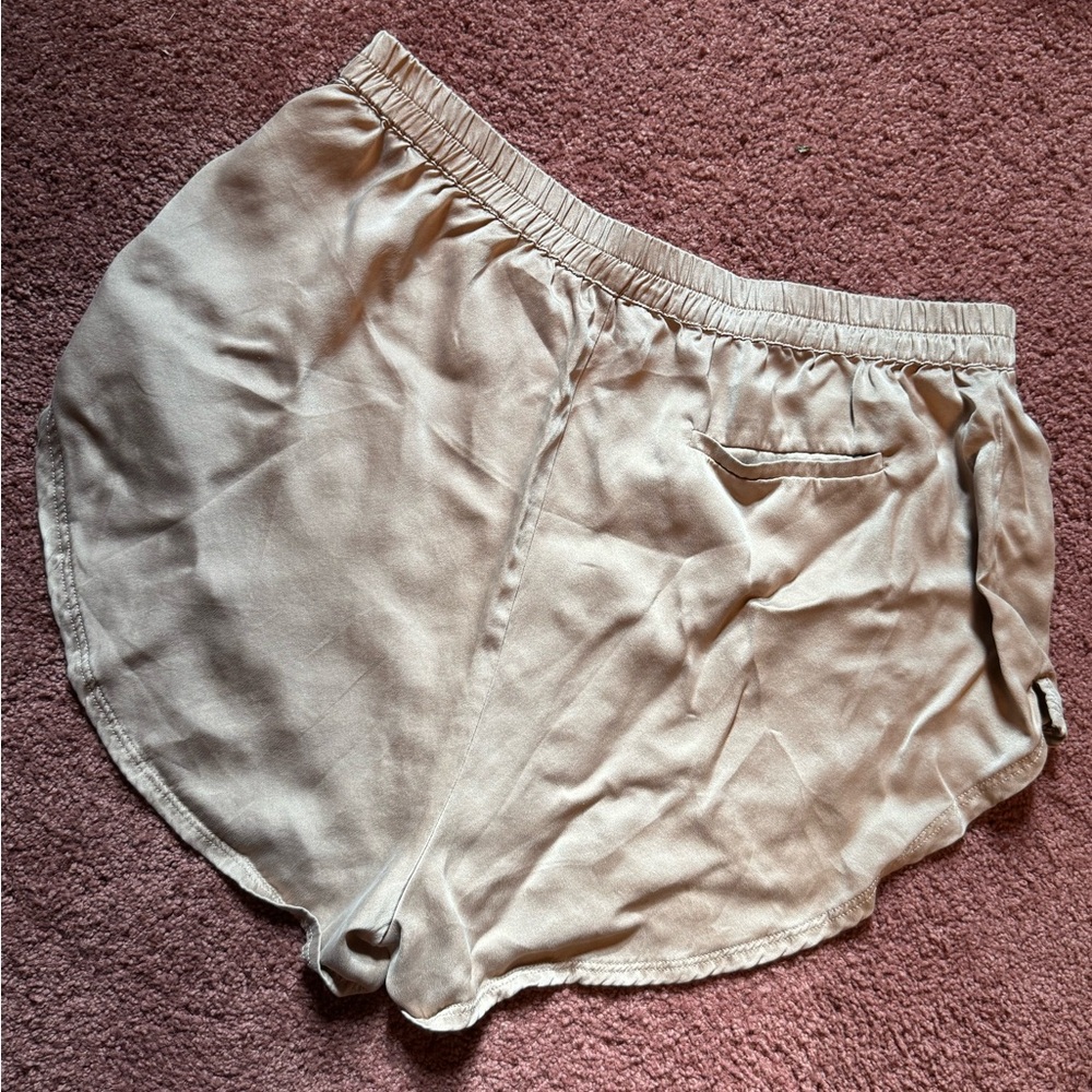 Lunya washable silk sleep shorts M - Picture 6 of 6